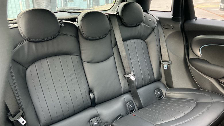 MINI Hatchback 1.5 Cooper Exclusive Premium Plus 5dr Auto Petrol Hatchback